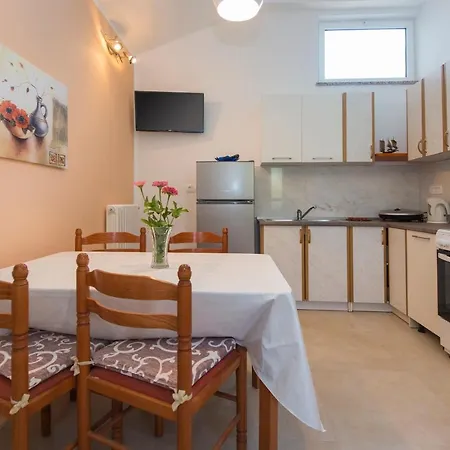 Ana Apartman Labin